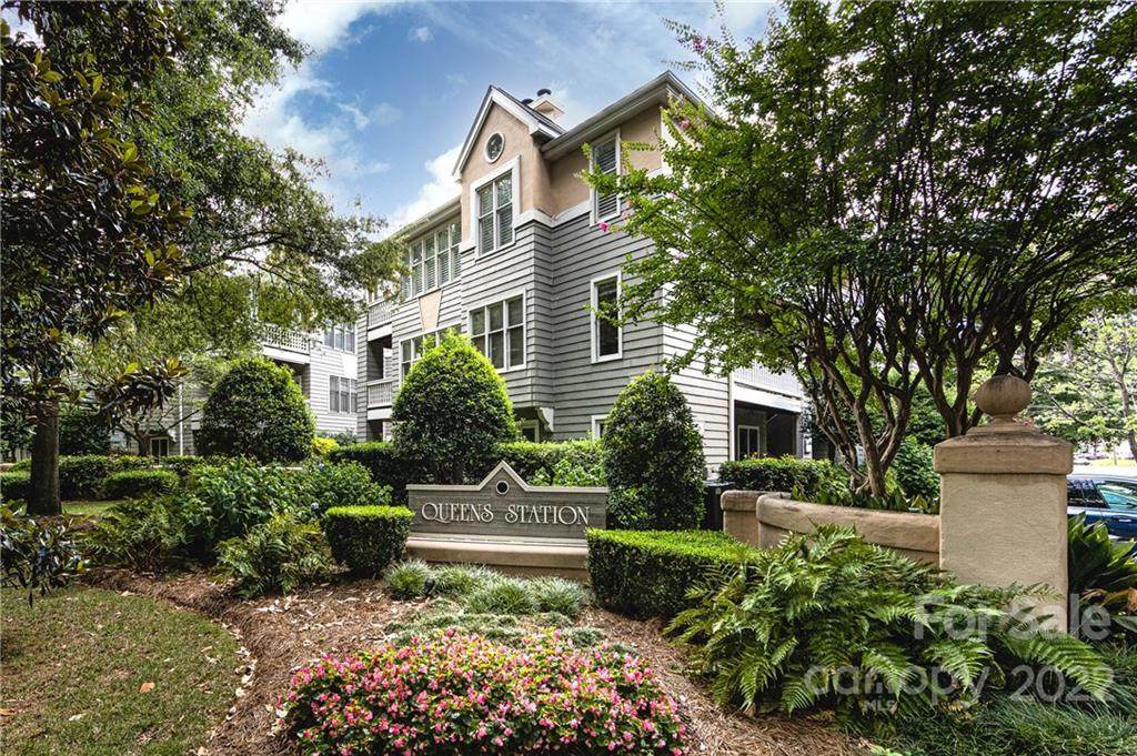 222 Queens Road - Photo 1