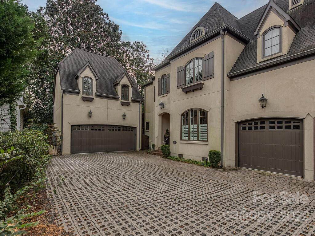 2613 Chelsea Drive - Photo 1