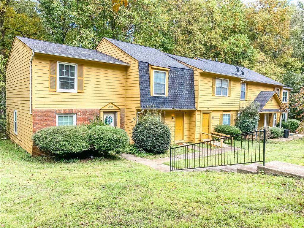 3945 Briarhill Drive - Photo 1