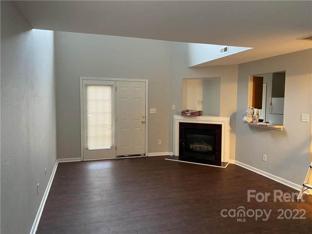 8423 Spirea Court - Photo 1