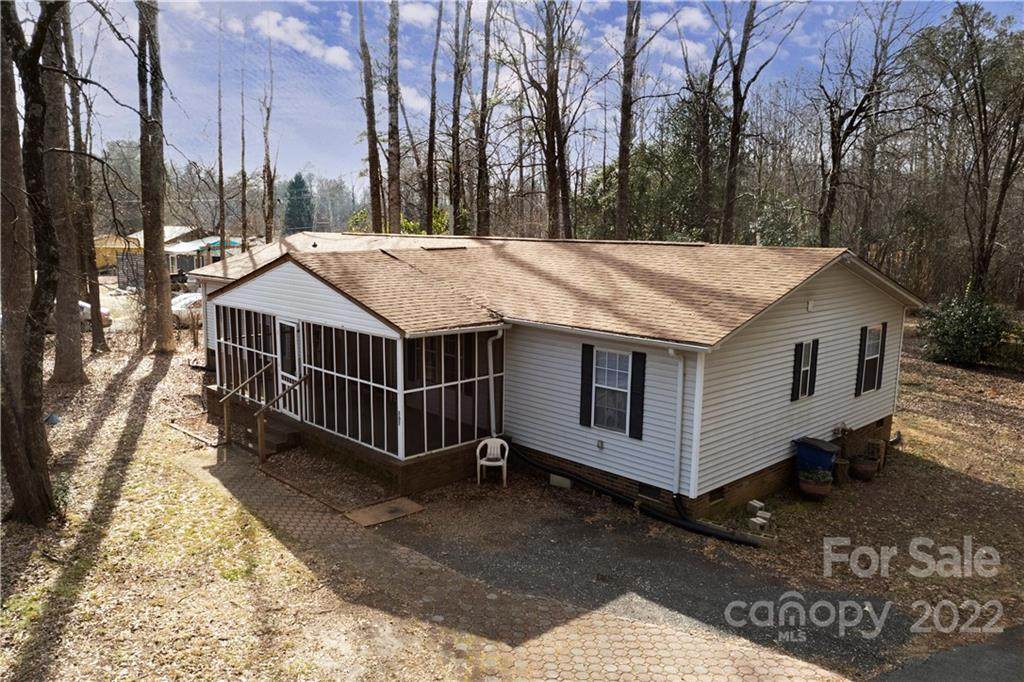 207 Old Lowesville Road - Photo 1