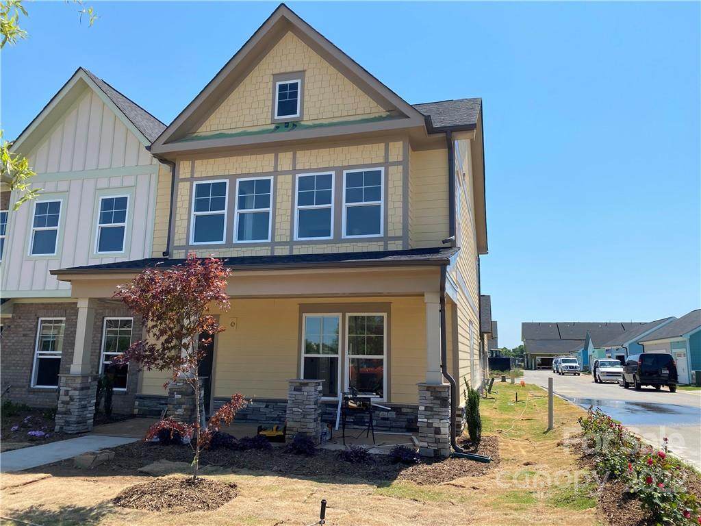737 Veloway Drive - Photo 1