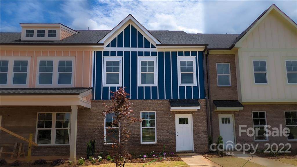 729 Veloway Drive - Photo 1