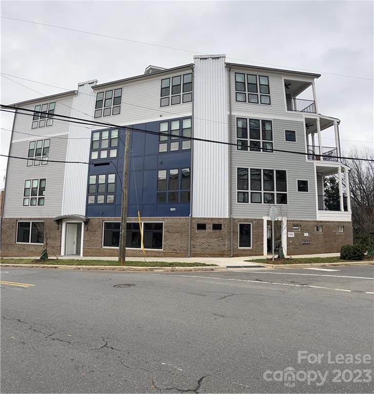 501 37th Street - Photo 1