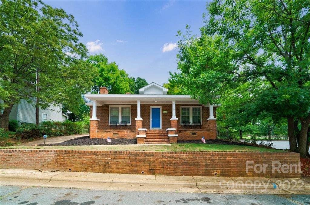 415 Cemetery Street - Photo 1