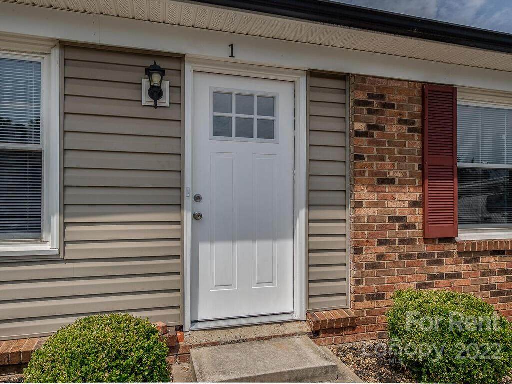 5822 Cedars East Court - Photo 1