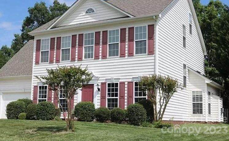 2023 Hollyhedge Lane - Photo 1