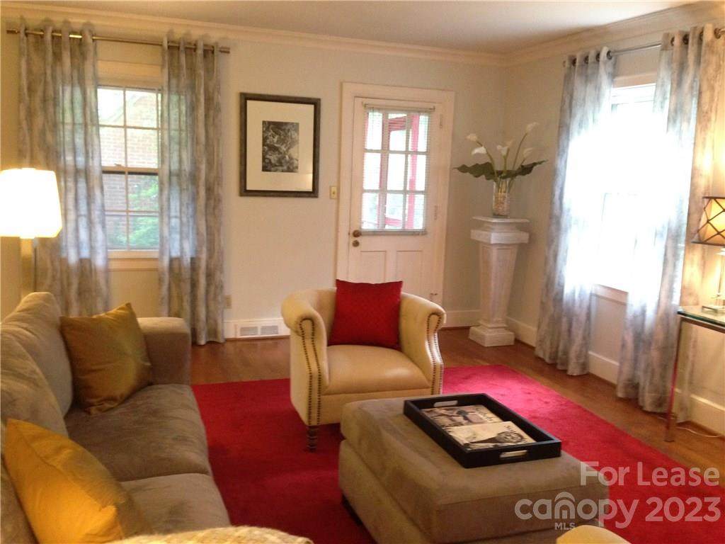 1250 Kings Drive - Photo 1
