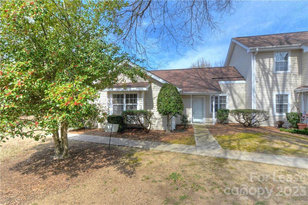 7832 Davinci Lane - Photo 1