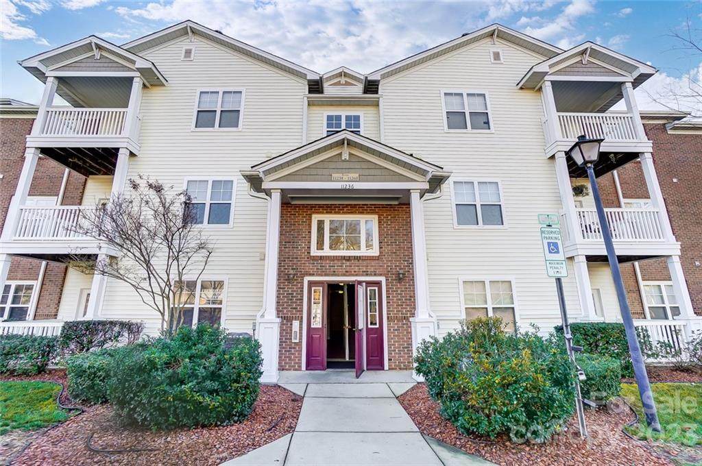 11250 Hyde Pointe Court - Photo 1