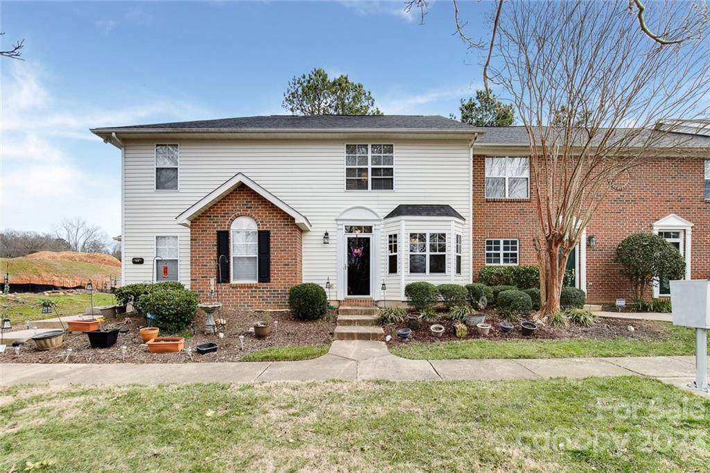3696 Melrose Cottage Drive - Photo 1