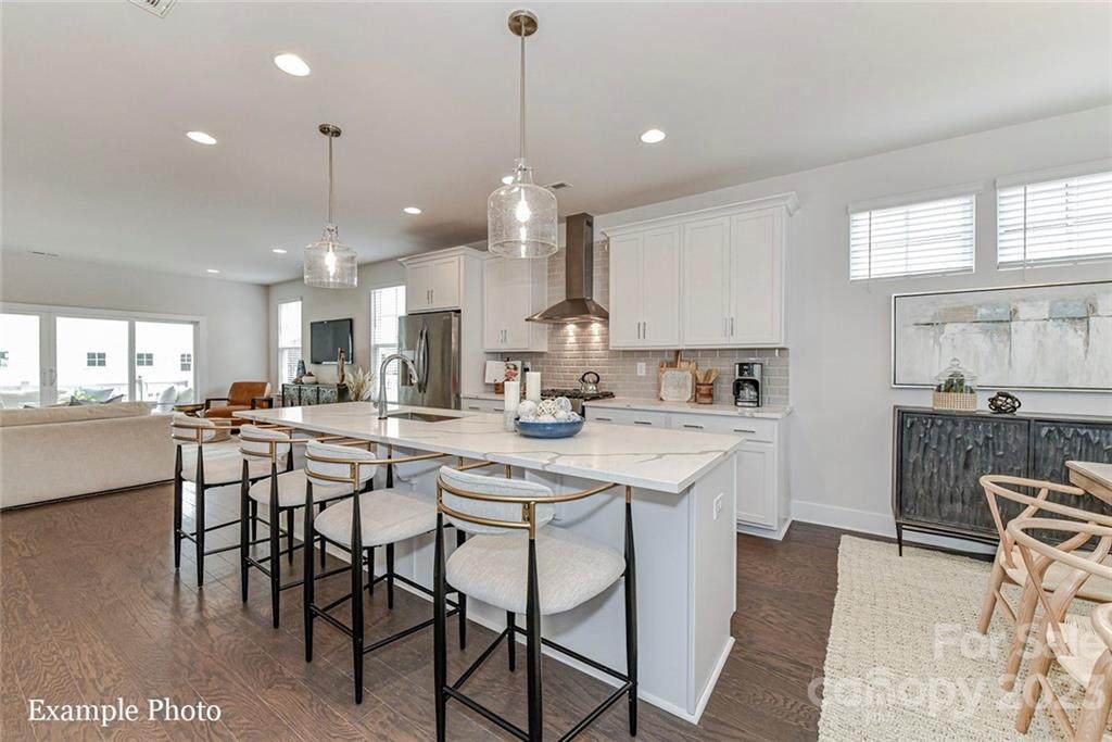 372 Armour Street - Photo 1