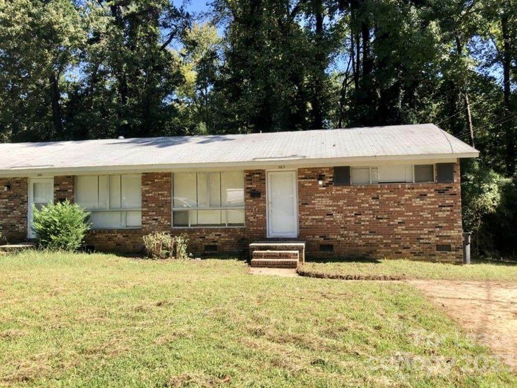 563 Blendwood Drive - Photo 1