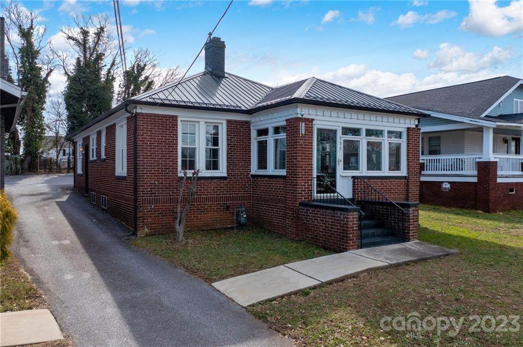 848 Highland Avenue - Photo 1