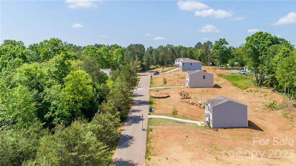 2085 Country Place - Photo 1