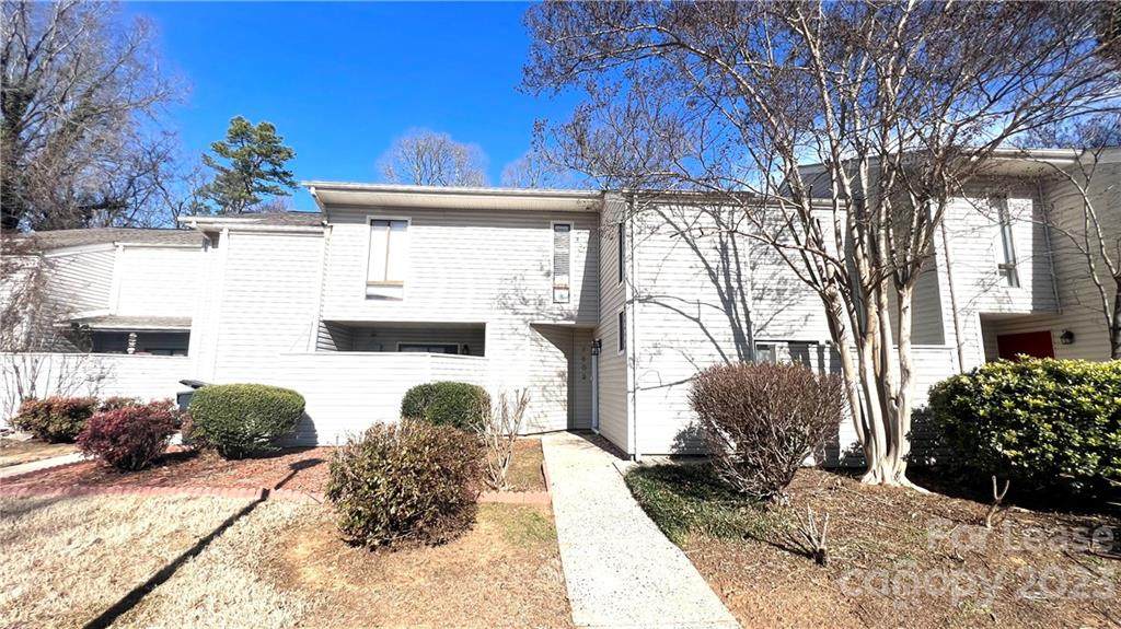 7802 Hummingbird Lane - Photo 1