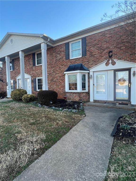 160 17th Street Place - Photo 1