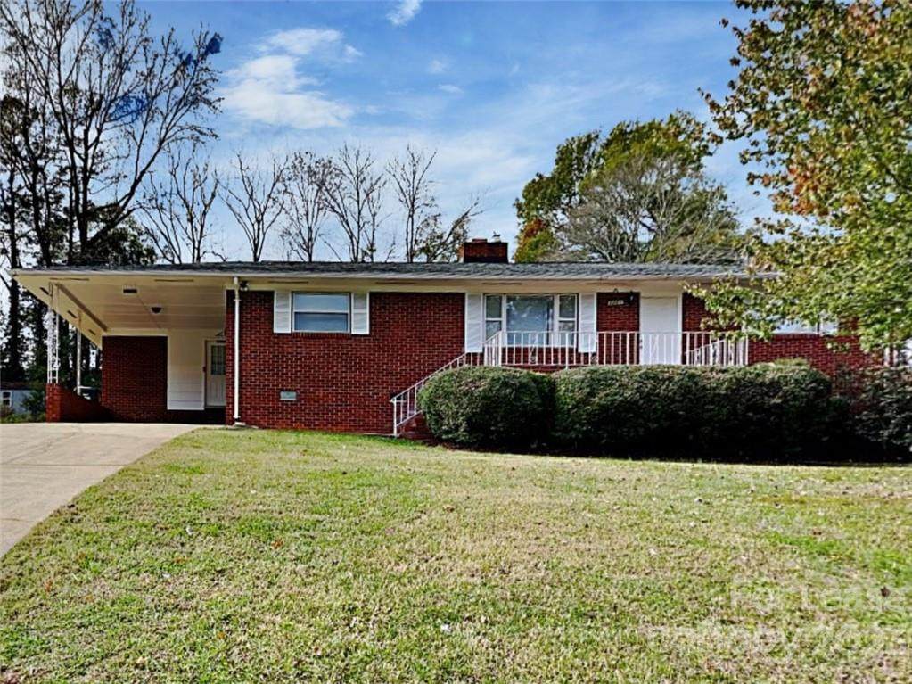 2201 Linda Street - Photo 1