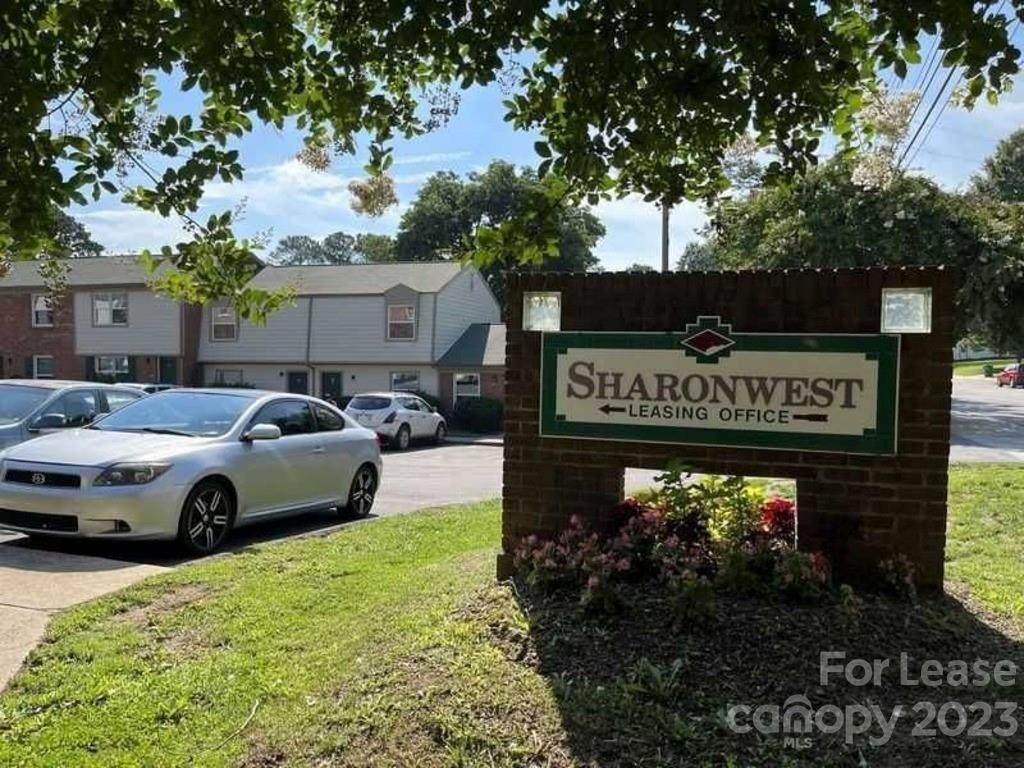 1411 Sharon Road - Photo 1