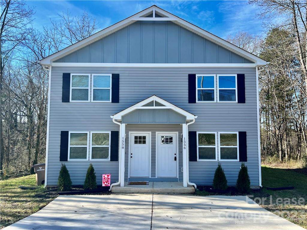 1556 Aspen Street - Photo 1