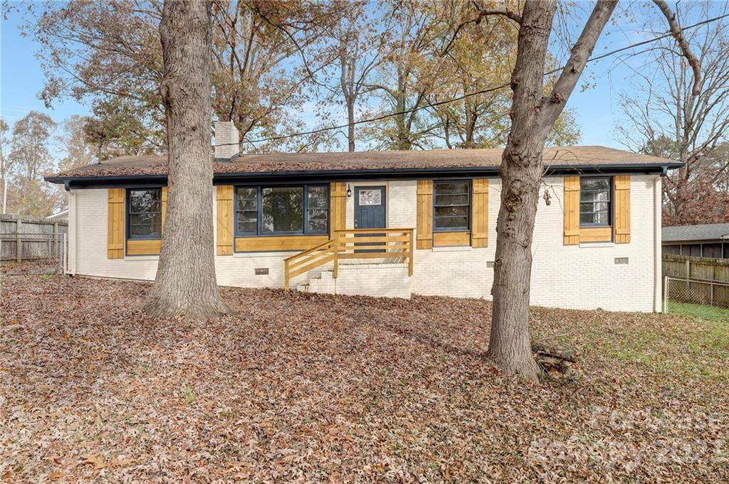 104 Delmont Court - Photo 1