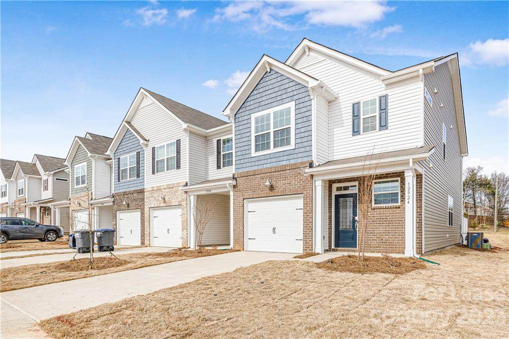 12924 Canton Side Avenue - Photo 1