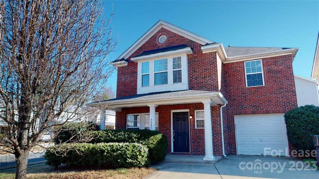 7205 Thompson Greens Lane - Photo 1