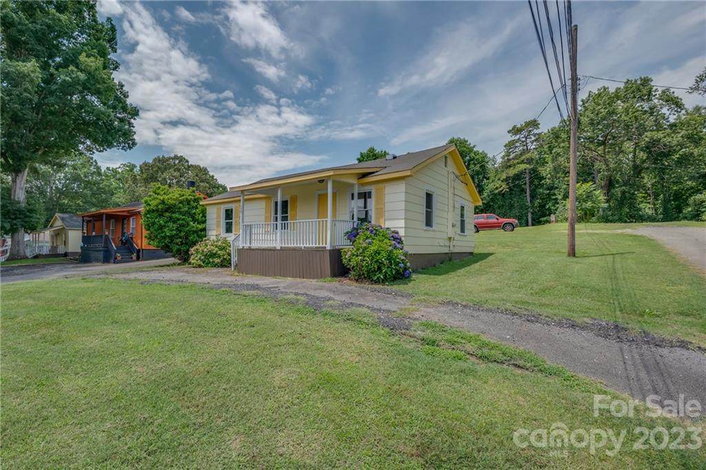 155 Ridgecrest Avenue - Photo 1