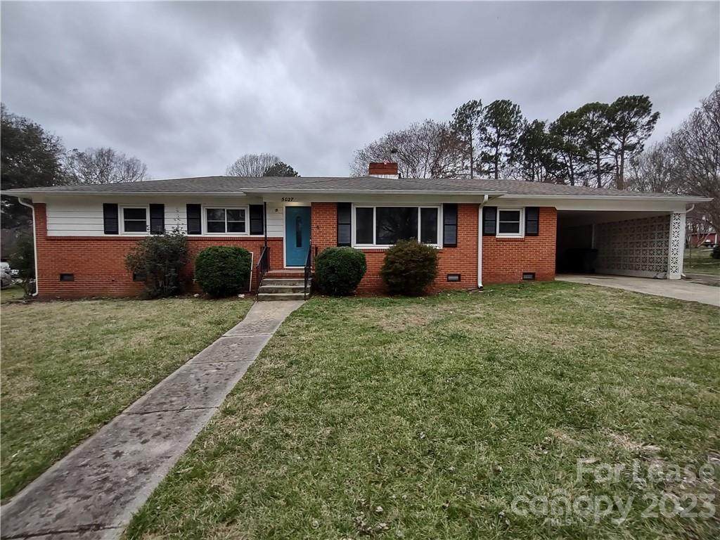 5027 Dogwood Place - Photo 1