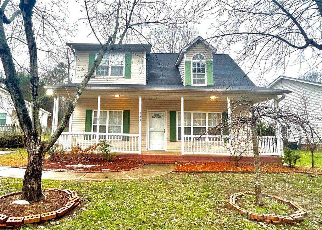 723 Continental Drive - Photo 1