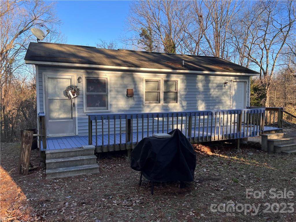 96 Jackson Extension - Photo 1