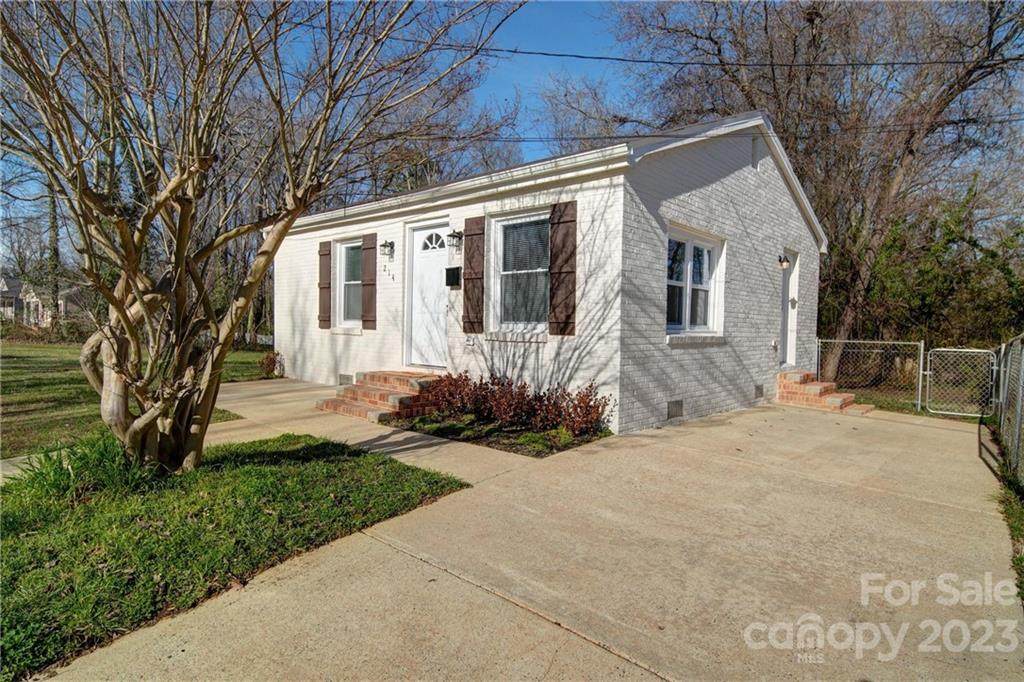 214 Berry Street - Photo 1