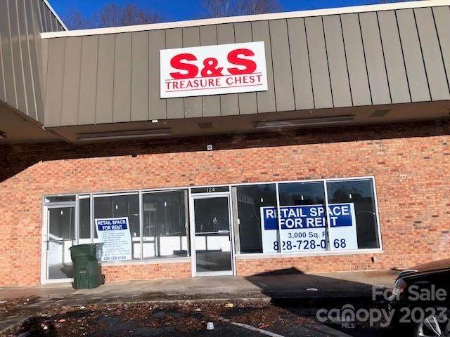 124 Fairway Shopping Center Street - Photo 1