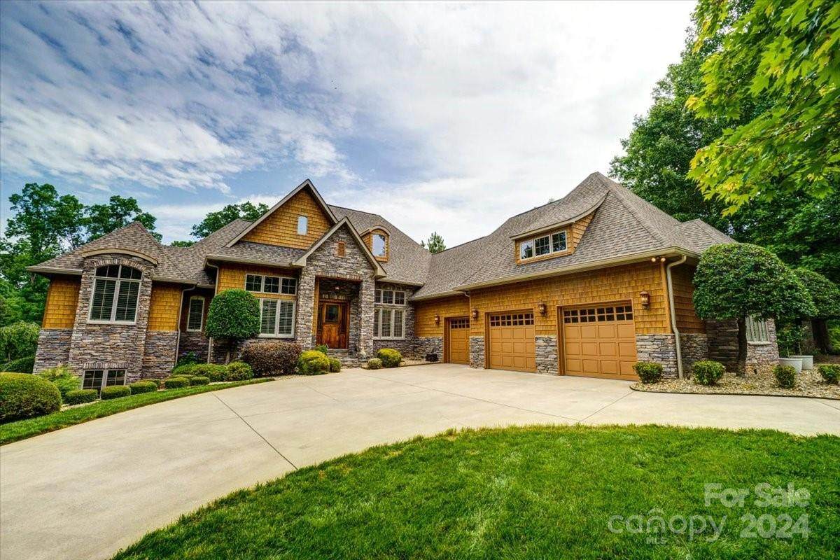 219 Fairmont Drive - Photo 1