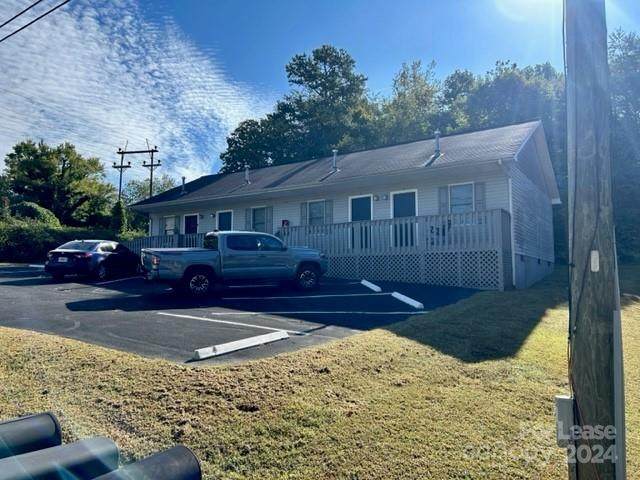 223 Countryside Drive - Photo 1