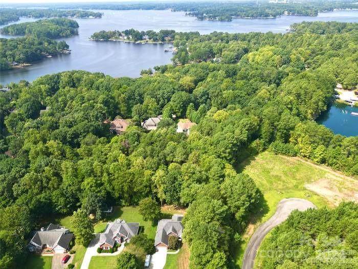 111 Cypress Ridge Lane - Photo 1