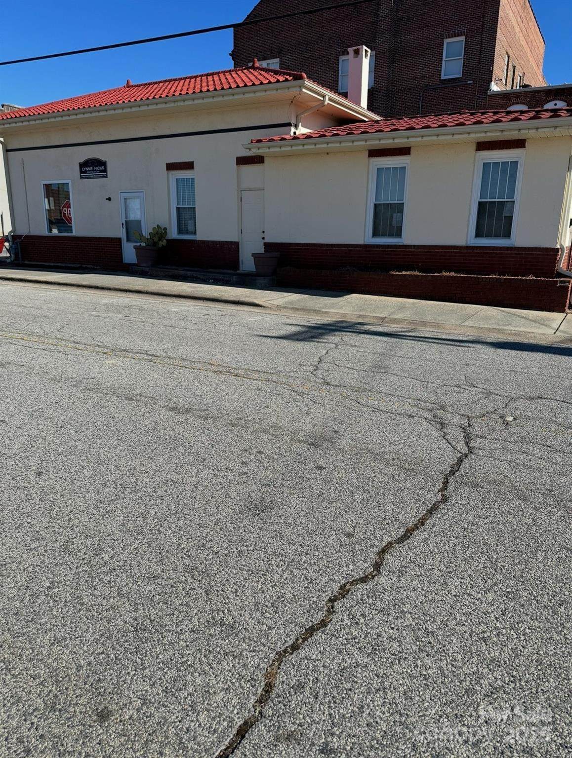 124 Depot Street - Photo 1