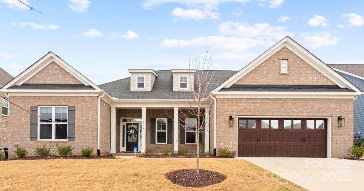 4034 Sagemont Drive - Photo 1