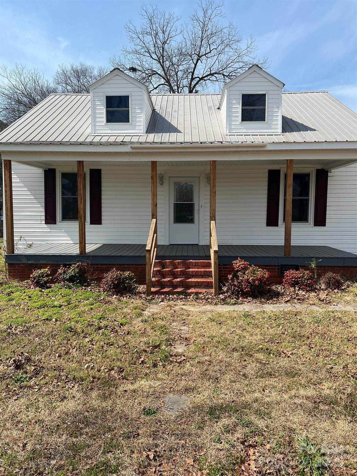 165 West Street - Photo 1