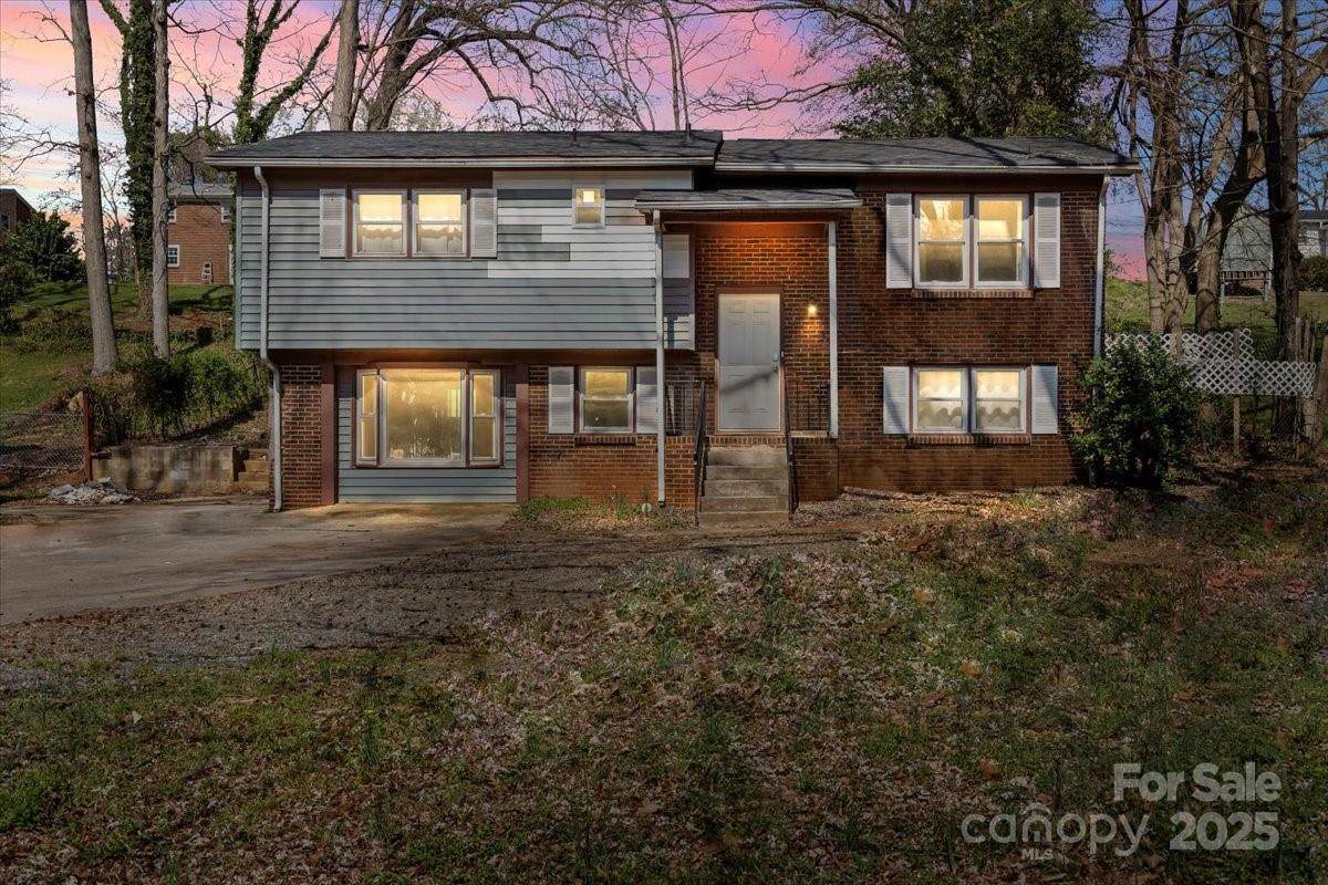 326 Whispering Pines Drive - Photo 1