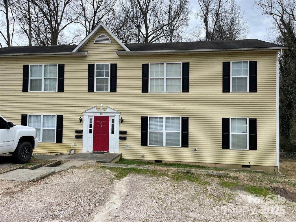 111 + 113 Sunset Drive - Photo 1