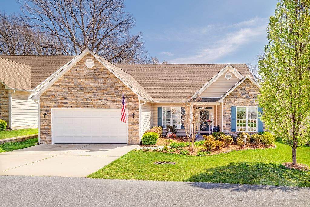 111 Eagle Creek Trail - Photo 1