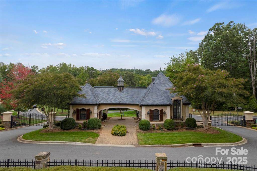 1029 Glade Spring Court - Photo 1