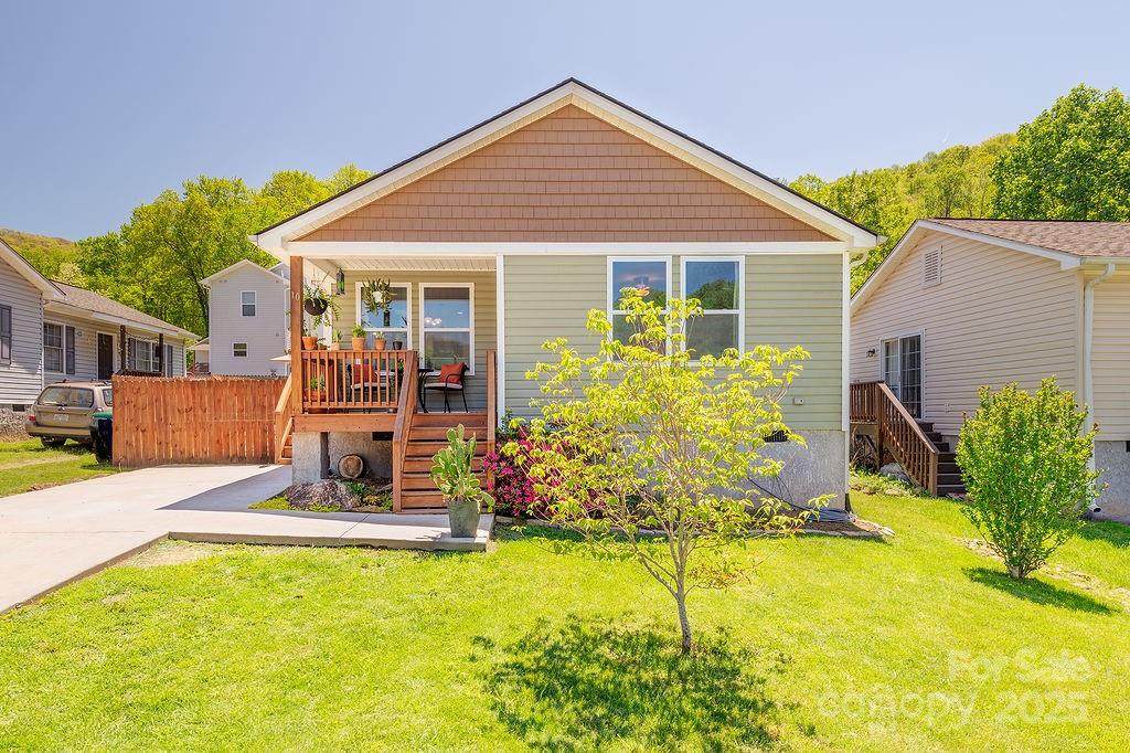 10 Half Moon Drive - Photo 1