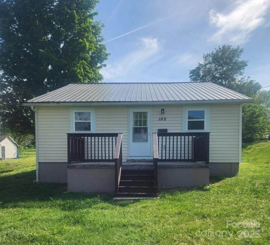 182 Autumn Lane - Photo 1