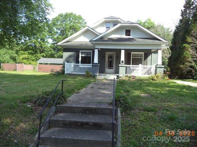 216 Rowan Avenue - Photo 1