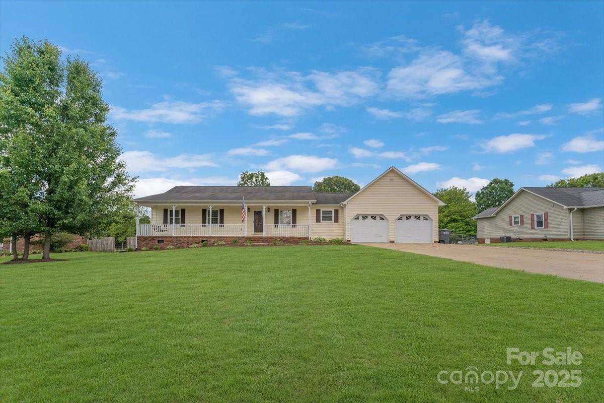 195 Antler Drive - Photo 1