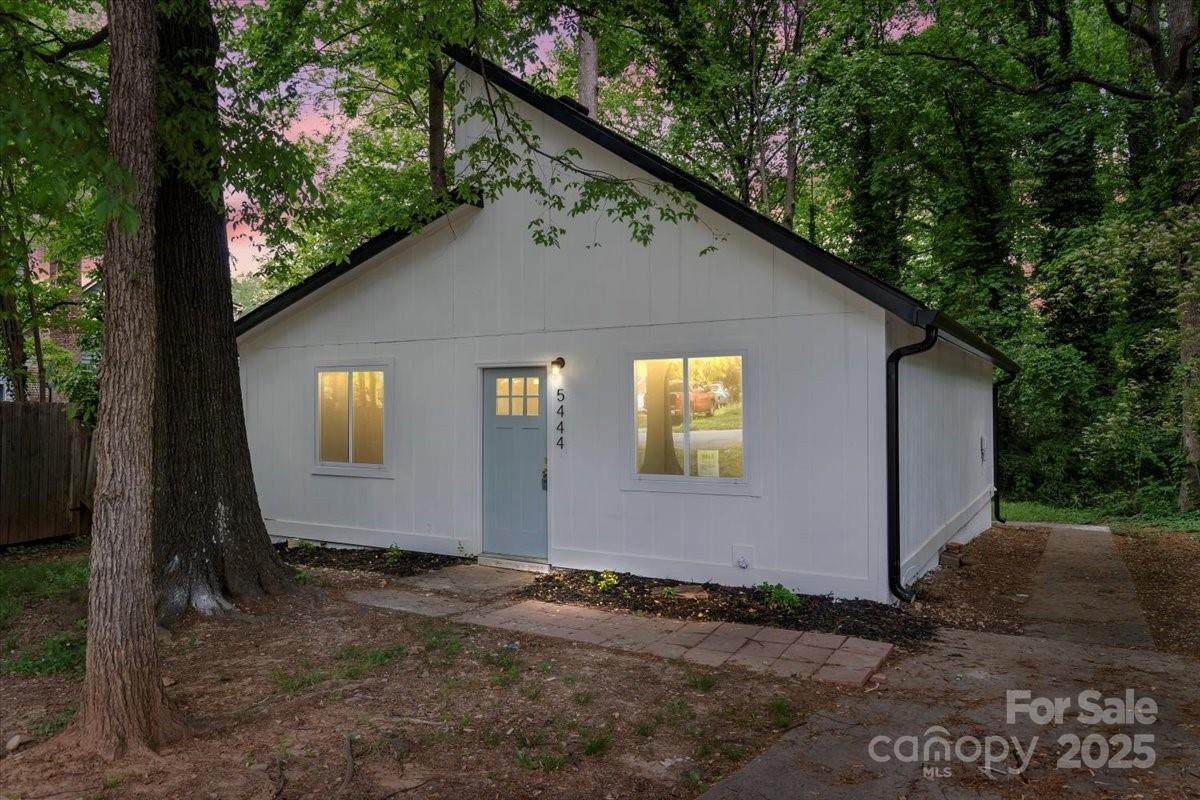 5444 Datha Avenue - Photo 1
