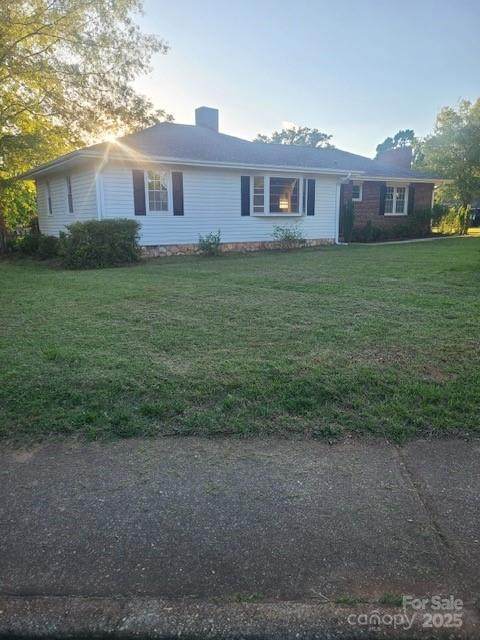 520 Lucerne Drive - Photo 1