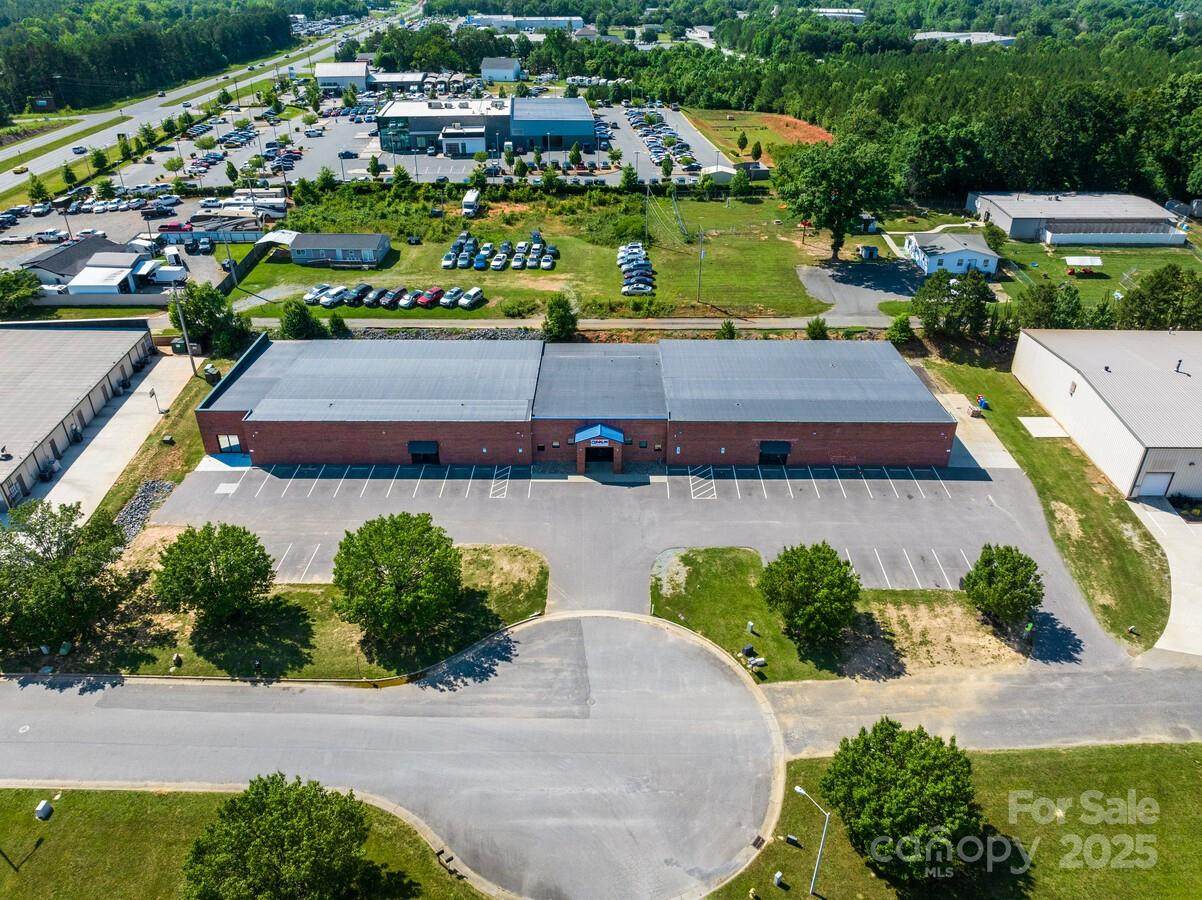 2617 Executive Point Drive - Photo 1
